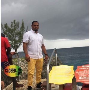 Meet your Posher, Asif